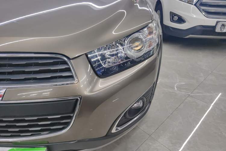 Used Chevrolet Captiva 2015 2.4L 4x4 Flagship Edition 7-Seater