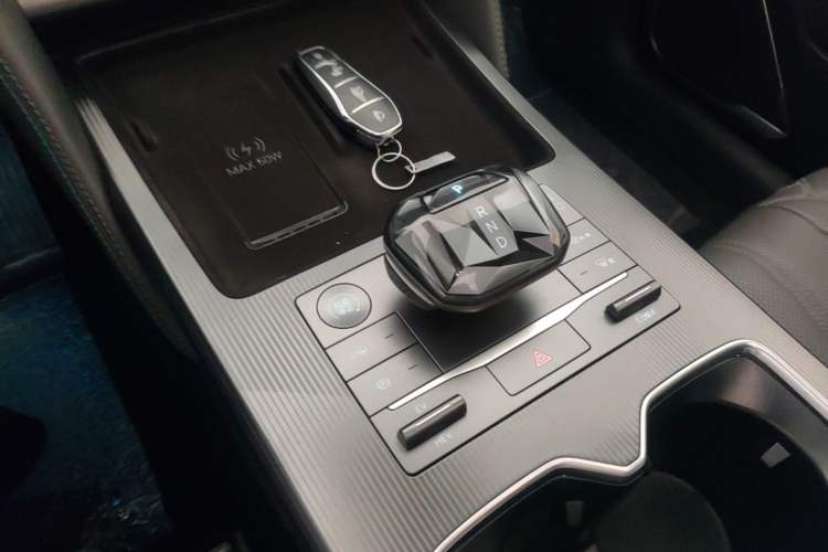 Used BYD Song L DM-i 2025 Intelligent Driving Version 112 km Beyond-Range Type