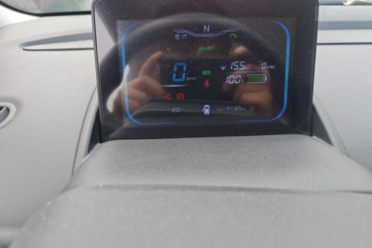 Used CHANGAN NEVO Lumin 2022 155 km – Refreshingly Sweet Edition Odometer Close Up