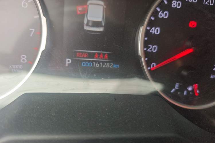 Used Toyota Wildlander 2020 2.0L CVT Two-Wheel Drive Luxury Edition Odometer Close Up