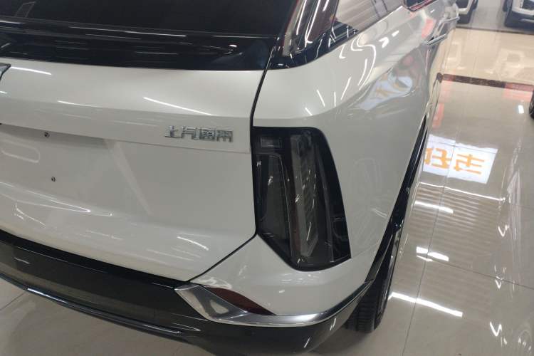 Used Cadillac OPTIQ 2024 Standard Range Version
