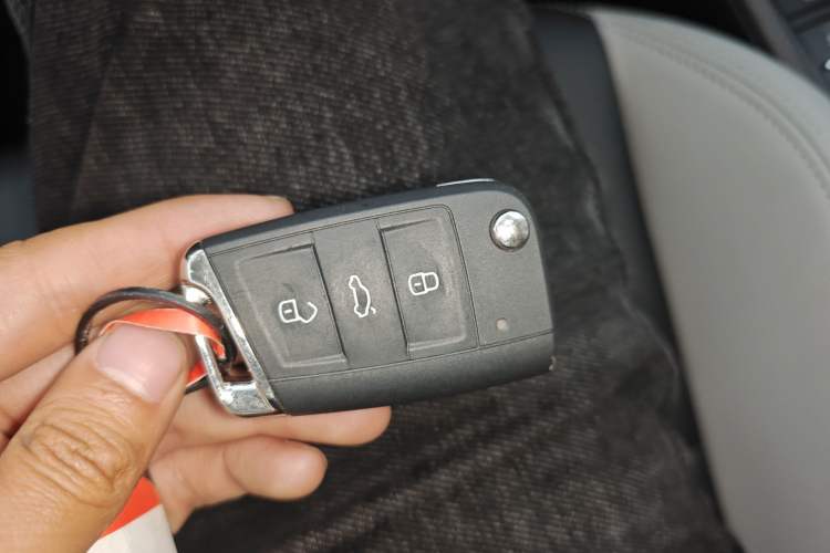 Used Volkswagen Bora 2025 Model, Facelifted 300TSI DSG Zunxing Edition Interior 1