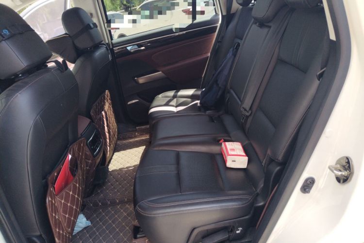 Used GAC Trumpchi GS8 2017 320T Two-Wheel Drive Luxury Edition (7 Seats)
