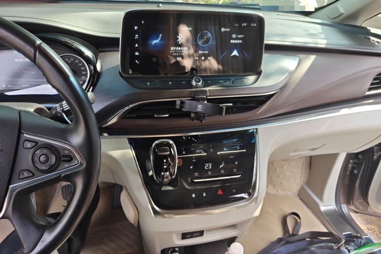 Used Buick GL8 2023 Land Executive Class 652T Luxury Model