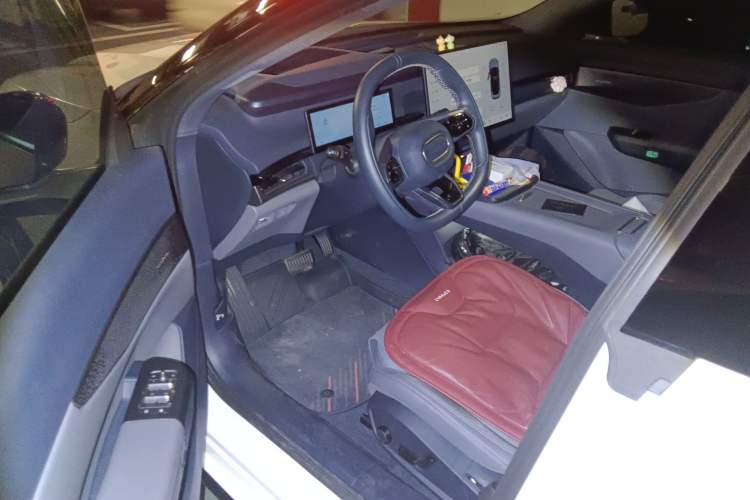 Used Lynk & Co 07 2024 EM-P 126 Long-Range Ultra
