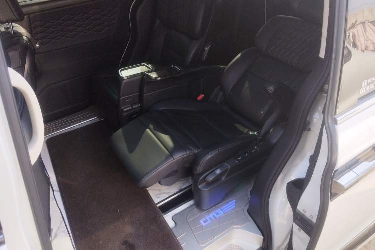 Used Honda Elysion 2022 2.0L eHEV Luxury First Edition