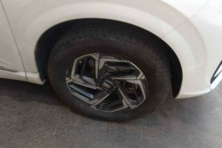 Used Hongqi HS3 2023 1.5T Two-Wheel Drive Shanwei Edition
