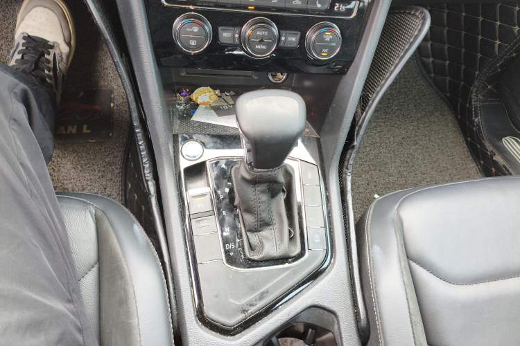 Used Volkswagen Tiguan L 2018 Facelift 330TSI Automatic Two-Wheel Drive Luxury Edition