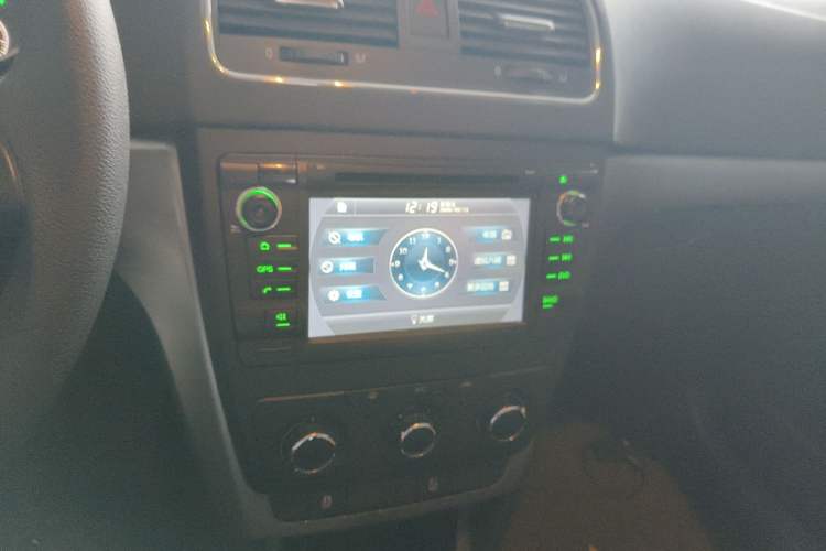 Used Skoda Yeti 2014 1.4TSI DSG Explorer Edition Audio And AC Panel