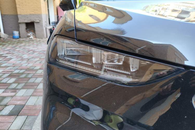 Used Wey VV7 2021 2.0T Technology Edition Right Front Headlight