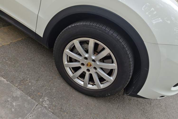 Used Porsche Cayenne 2018 Cayenne S 2.9T Right Front Wheel Hub