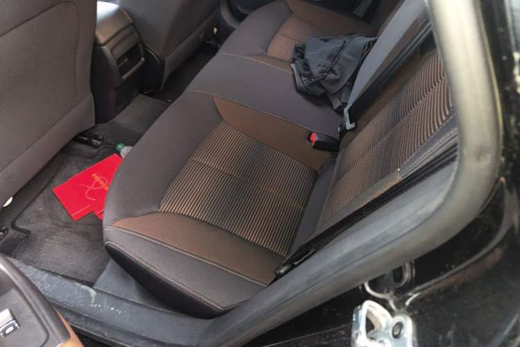 Used Roewe i6 2020 PLUS 1.6L CVT 4G Connected Glory Luxury Edition Left Rear Seat