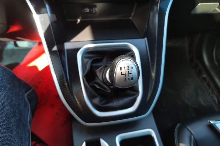 Used Haval M6 2021 PLUS 1.5T Manual Luxury Smart Connectivity Model