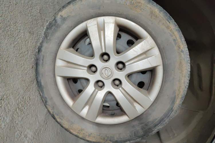 Used FORTHING Lingzhi 2017 V3 1.5L 5-Seater Special Offer Model