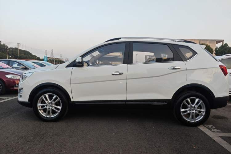 Used Baojun 560 2015 1.8L Manual Elite Edition