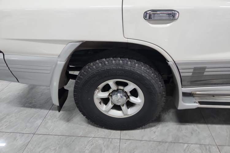 Used Leopaard Heijingang 2014 2.4L Manual 4x4