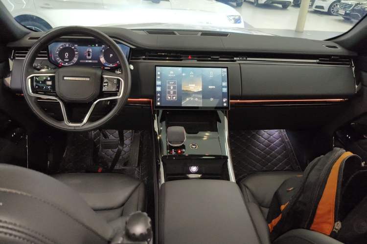 Used Land Rover Range Sport 2024 360 PS S Center Console