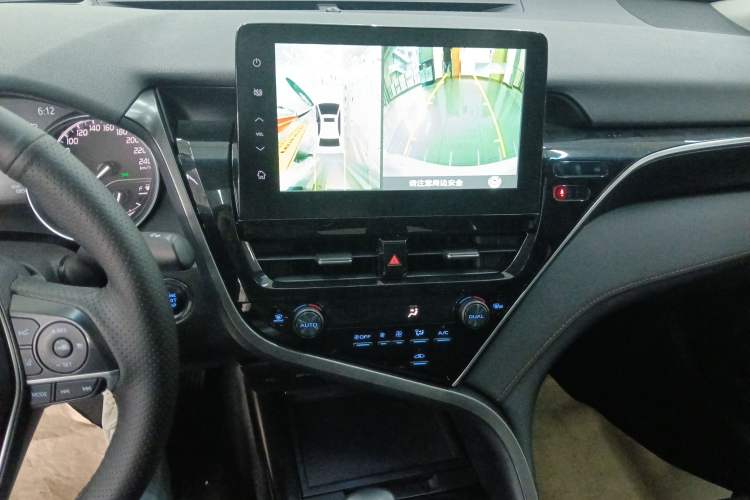 Used Toyota Camry 2021 2.0G Luxury Edition
