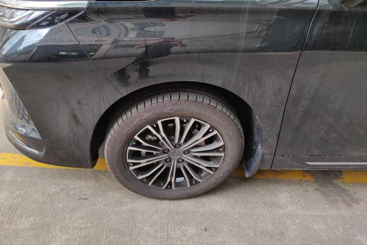 Used FORTHING Xinghai V9 2026 Model, Smart Enjoyment Series, 200km Flagship Edition
