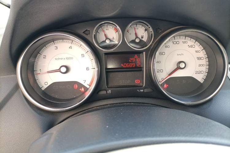 Used Peugeot 308 2014 Enjoy Edition Classic 1.6L Manual YouShang Model