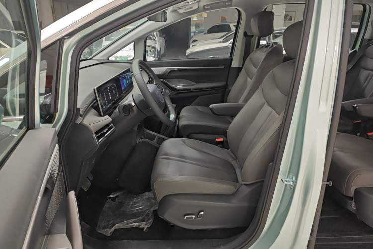 Used SAIC MAXUS Dajia 7 2024 Revised Version Super Hybrid Long-Range Edition Enjoyment Version
