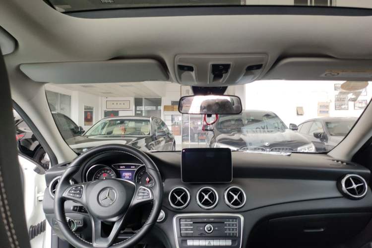 Used Mercedes-Benz GLA 2017 GLA 200 Sport Edition Headliner
