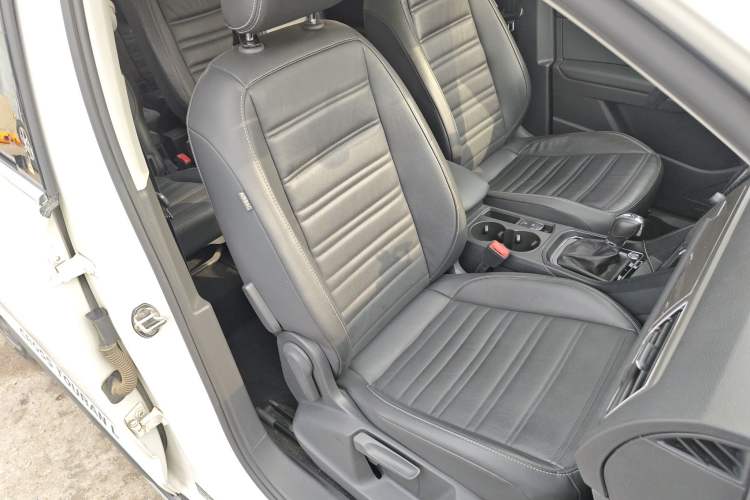 Used Volkswagen Touran 2018 Volkswagen Touran L 280TSI DSG Boundary Edition 7 Seats China VI Standard