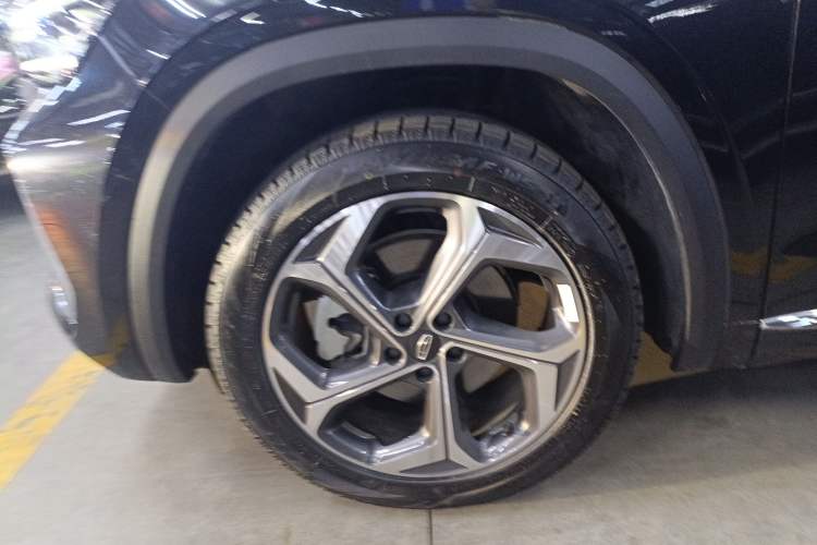 Used Geely Auto Monjaro L 2024 2.0TD High-Power Automatic Two-Wheel Drive Yunqi Version