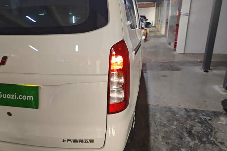Used Wuling Hongguang V 2021 1.5L Refreshed Enjoyment Edition LAR
