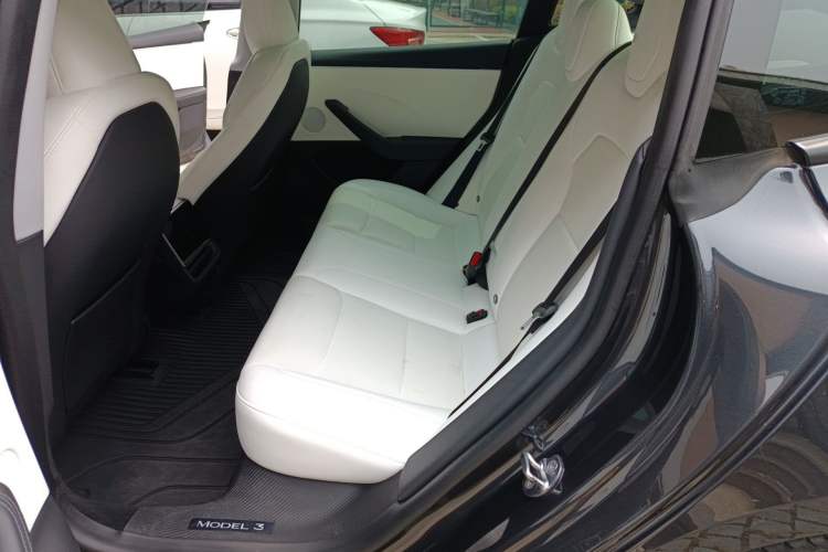 Used Tesla Model 3 2023 Long-Range All-Wheel-Drive Version