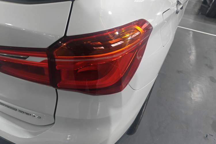 Used BMW X1 2019 sDrive20Li Leading Model Exterior 3