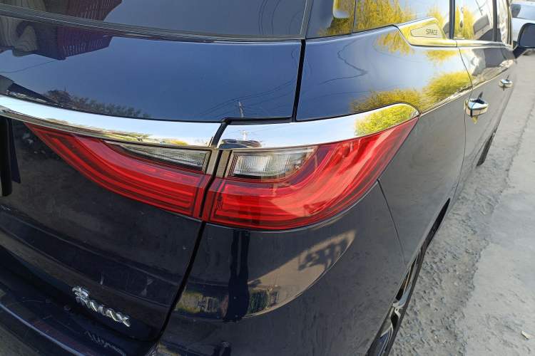 Used BYD Song MAX 2017 1.5T Automatic Smart Connect Elite 7-Seater