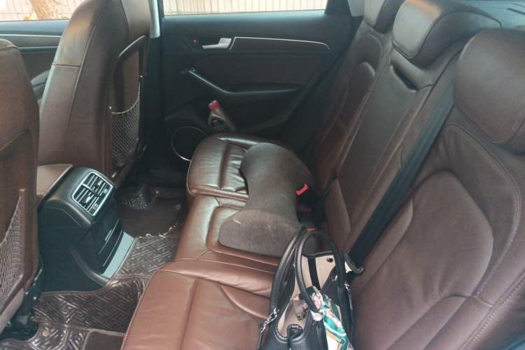 Used Audi Q5 2015 40 TFSI Comfort Model
