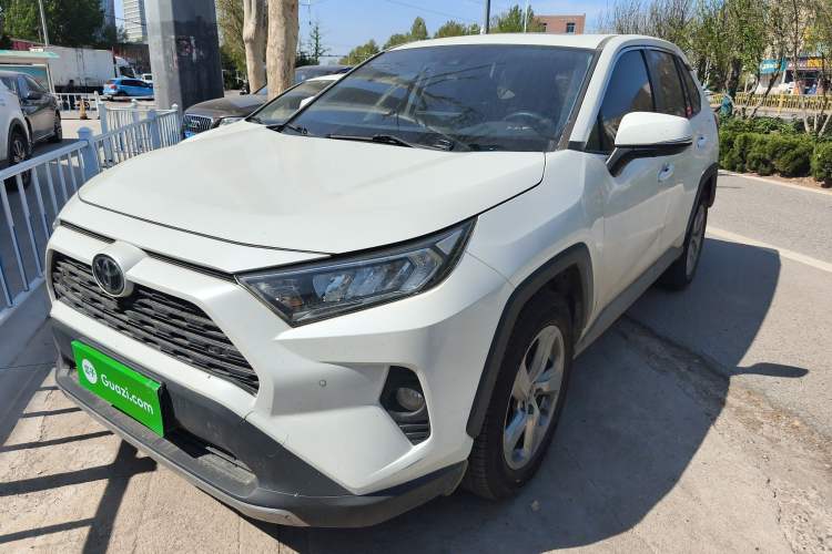 Used Toyota RAV4 2022 2.0L CVT Two-Wheel Drive Fashion Plus Edition