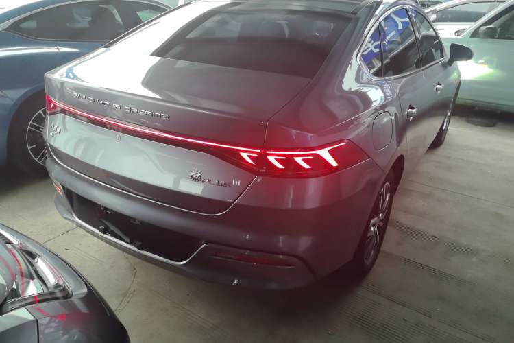 Used BYD Qin PLUS 2021 EV 400KM Luxury Model
