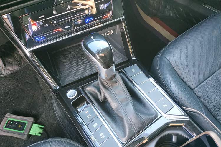 Used Volkswagen Passat 2020 330TSI Luxury Edition China VI