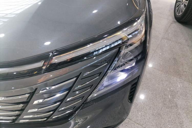 Used CHANGAN CS75 PLUS 2025 4th Generation 1.5T New Blue Whale Smart Luxury Edition
