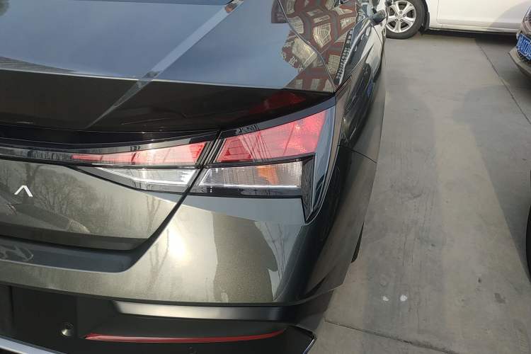 Used Hyundai Elantra 2023 1.5L CVT GLX Elite Edition Exterior 3