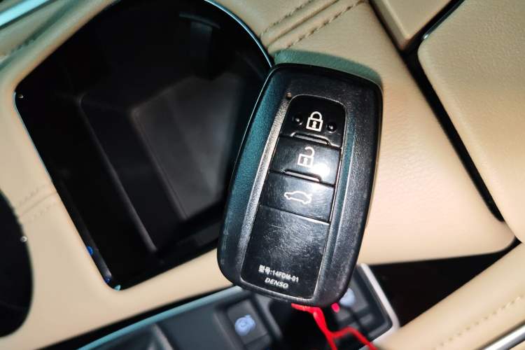 Used Toyota Avalon 2023 2.0L Luxury Edition Interior 1