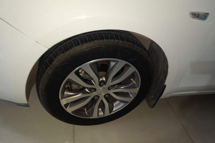 Used Buick GT 2019 15T Dual-Clutch Connected Elite Model China VI Left Front Wheel Hub