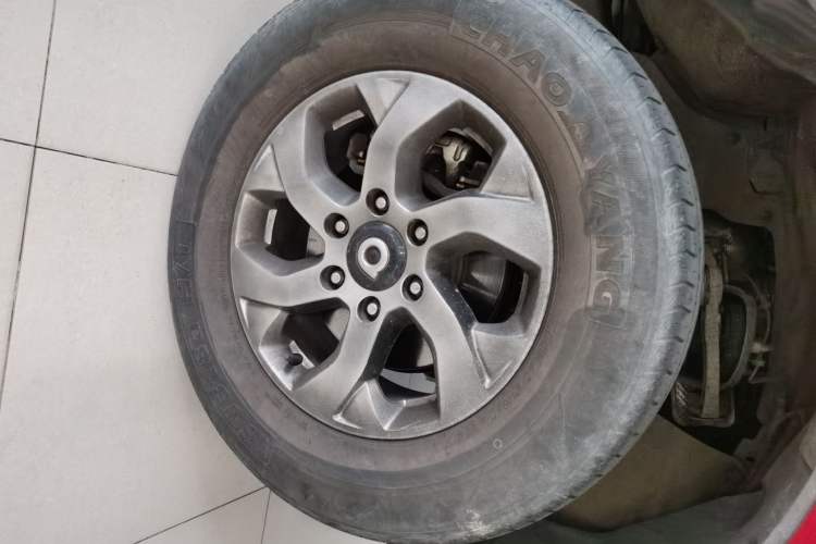 Used Great Wall Poer 2021 2.0T Commercial Version Manual Gasoline Two-Wheel Drive Elite Standard Box GW4C20B Right Front Wheel Hub