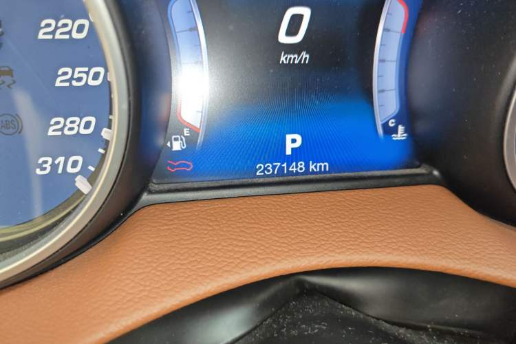 Used Maserati Levante 2016 3.0T S Standard Model Odometer Close Up