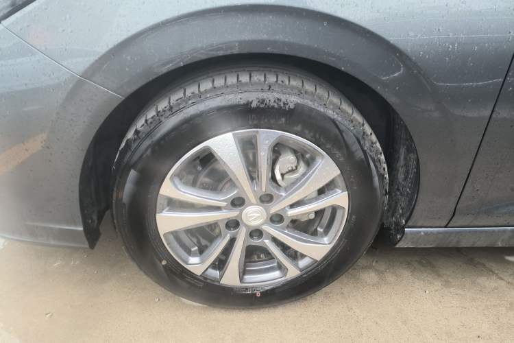 Used CHANGAN Eado 2023 Changan Edition PLUS Blue Whale NE 1.4T GDI DCT Prestige Version Exterior 4