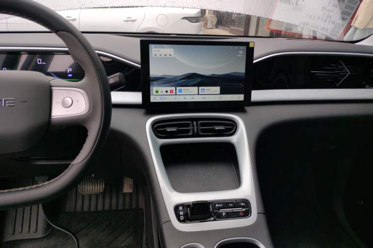 Used Geely Galaxy Geome 2025 310km Youth Edition Audio And AC Panel