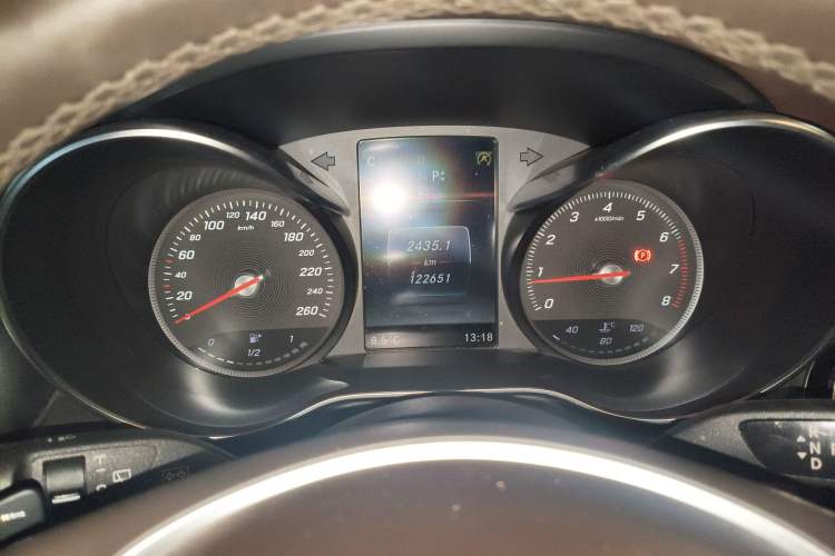 Used Mercedes-Benz GLC 2017 GLC 260 4MATIC Luxury Model
