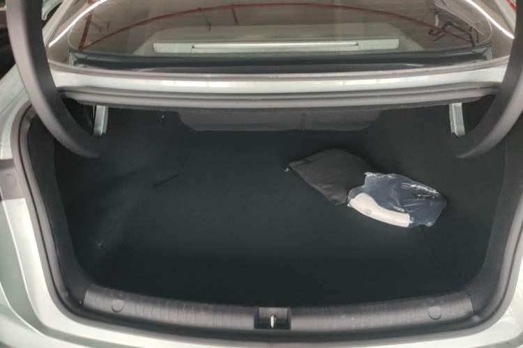 Used BYD Seal 06 New Energy 2024 DM-i 120KM Flagship Model Trunk