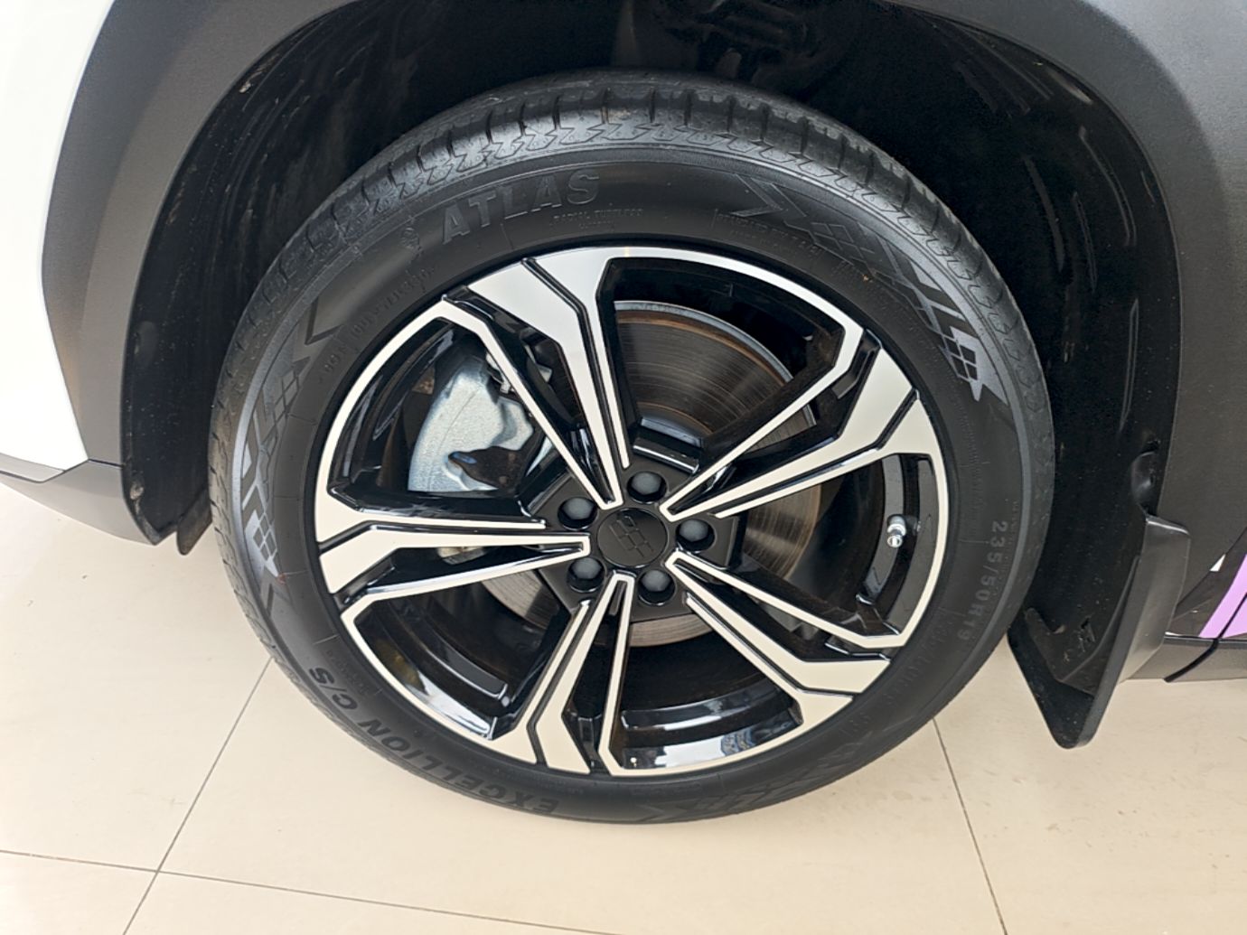 Geely Galaxy L7 2023 1.5T 115 km MAX — снимка 10