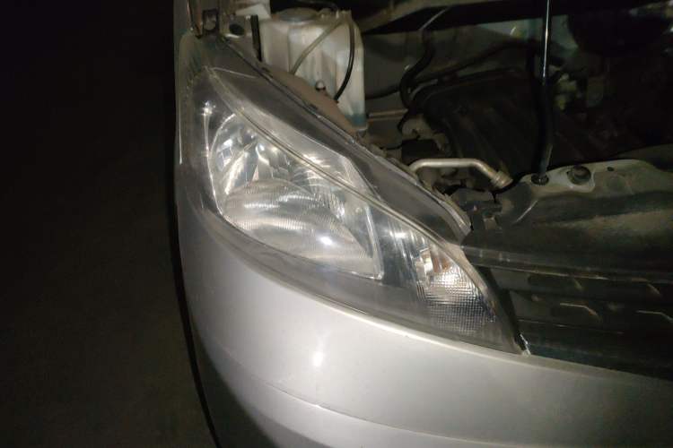 Used Nissan NV200 2011 1.6L 232 Seats Zunya Trim