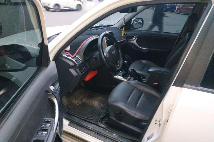 Used Chery Tiggo 3 2015 1.6L Manual Zhishang Commemorative Edition
