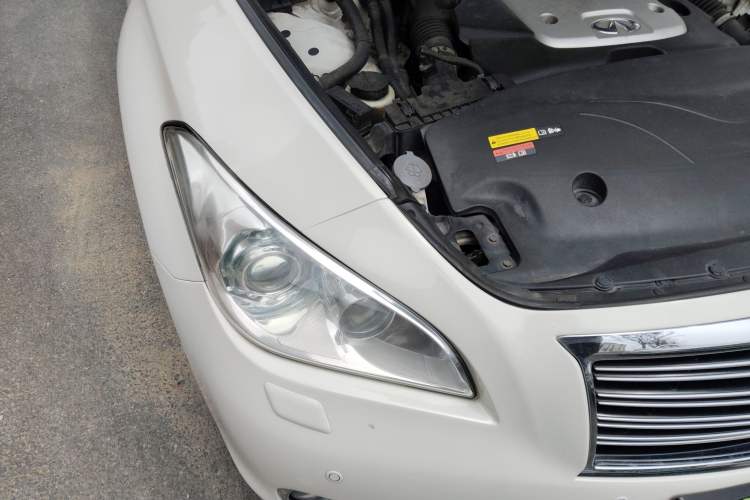 Used Infiniti Q70 2013 Q70L 2.5L Comfort Edition Right Front Headlight